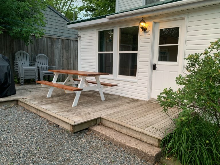 Taty'mac House Front Entry