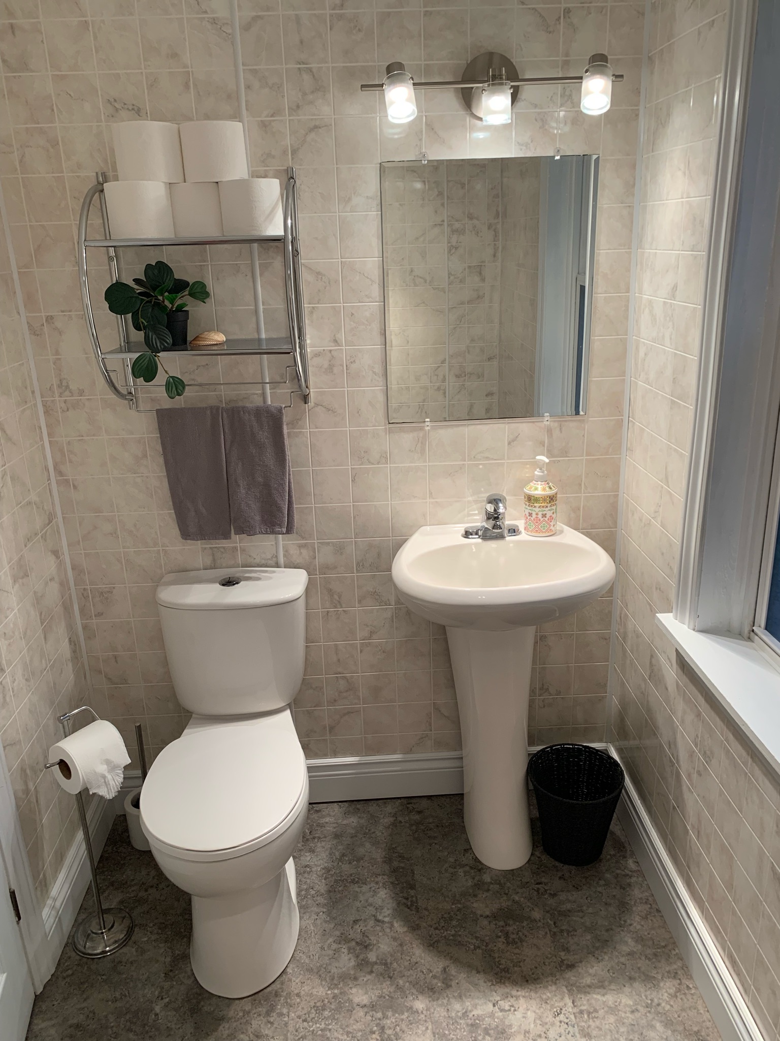 Downstairs half bathroom