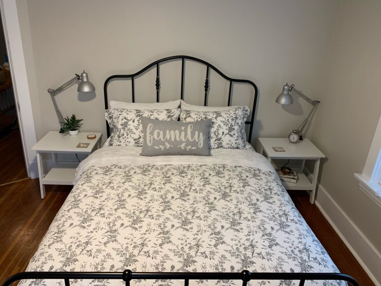 Taty'mac House Front Entry